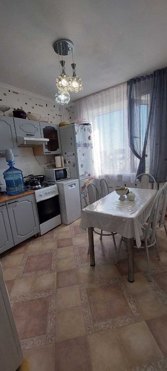 Продам хорошую 2х ком квартиру на КСК