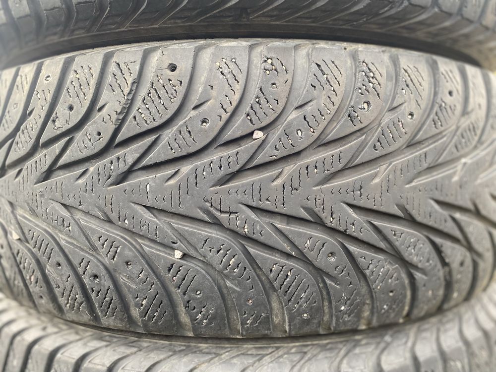 Комплект зимние шины 265/65/17 265/65R17 Yokohama.