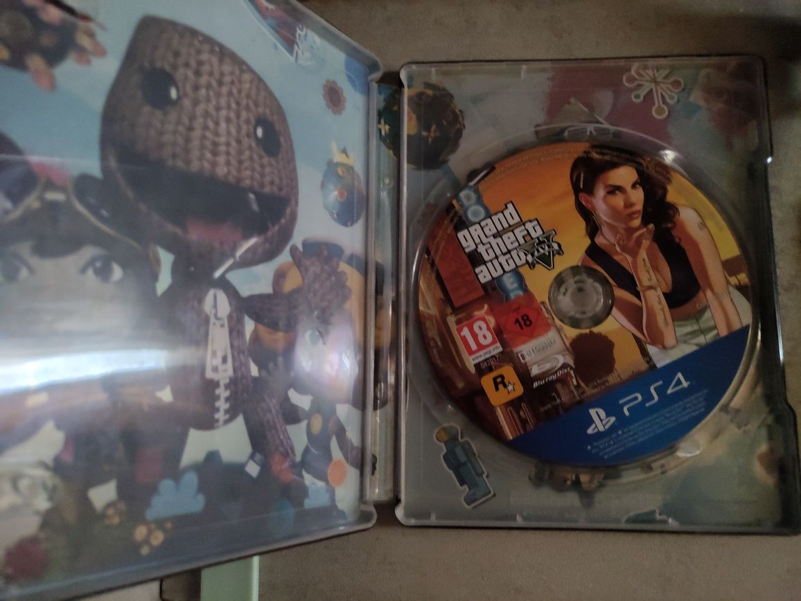 Прадаю GTA 5, MORTOL KOMBAT 11 на PS 4. 1 Диск 10,к