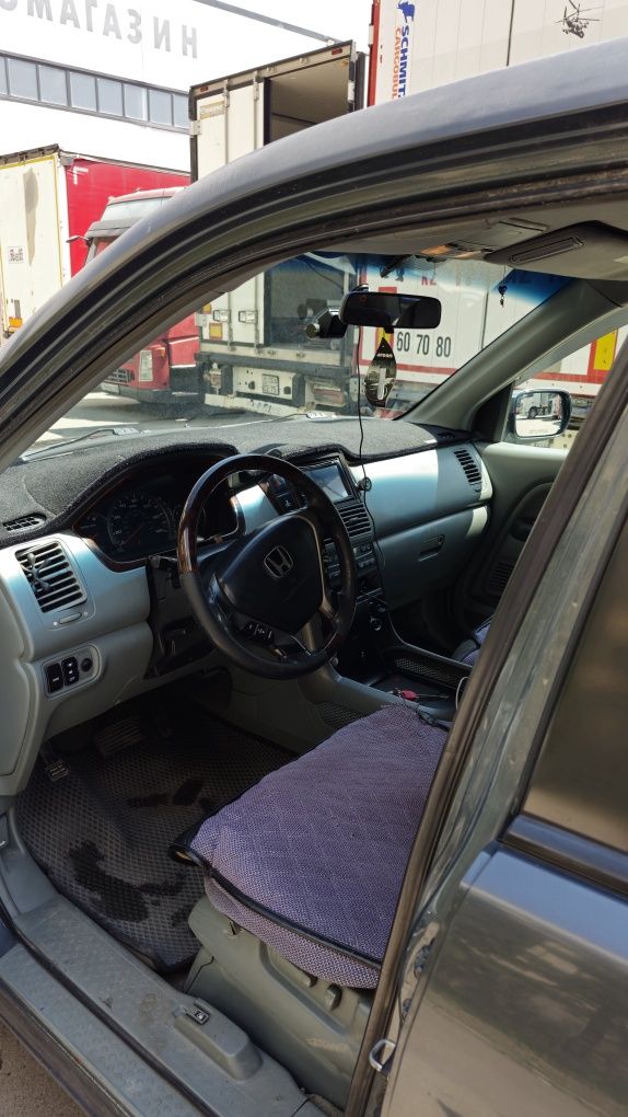 HONDA PILOT 2003 года