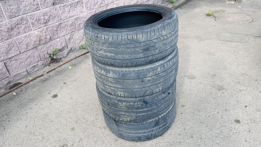 Продам шины 225/45/17