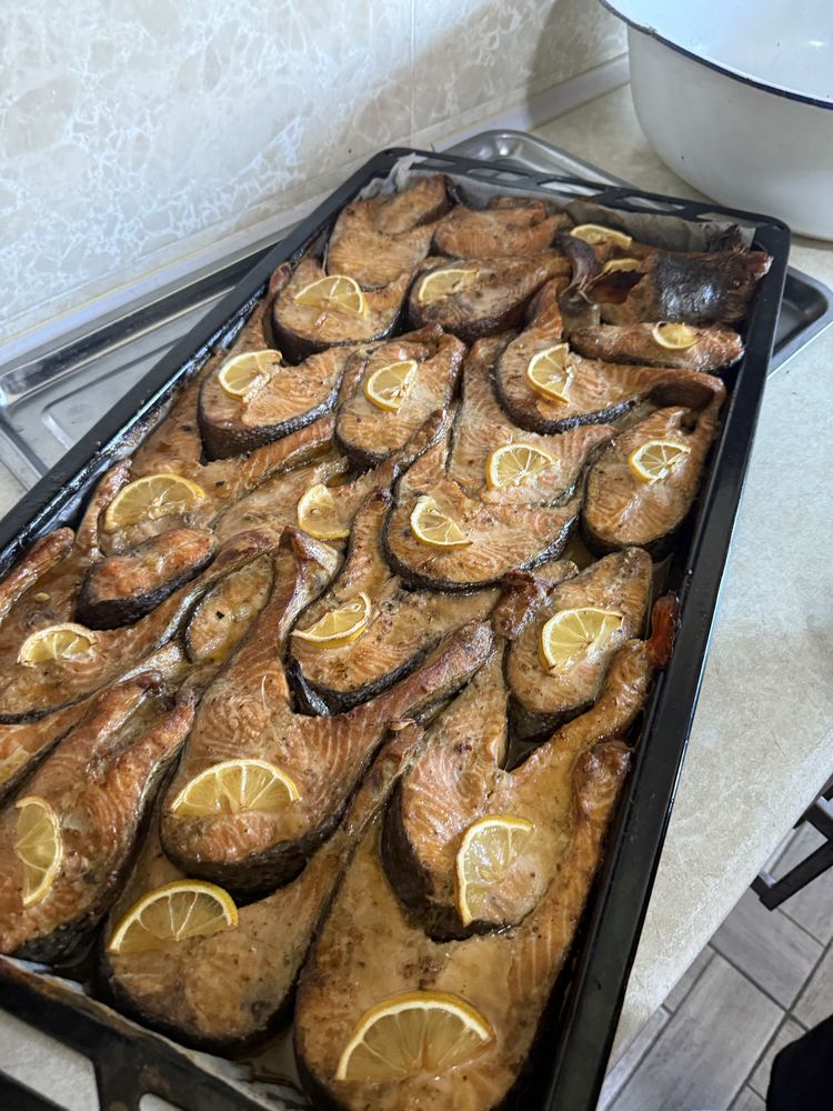 Капченый и мороженый форель