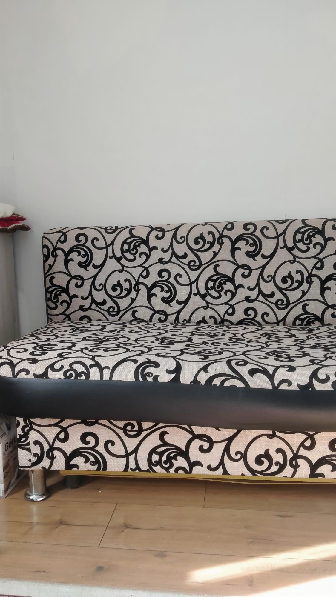 Продам диван книжку, кровать