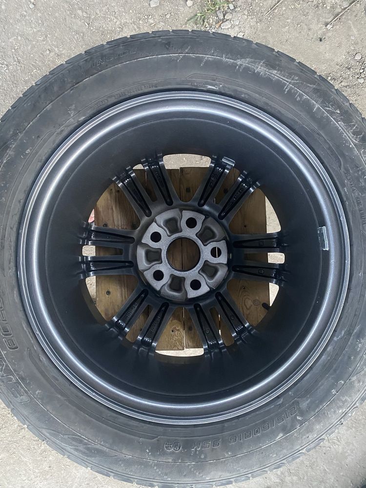 Продается диски на камри R16