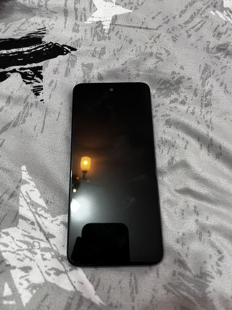 Moto g13 продам срочно