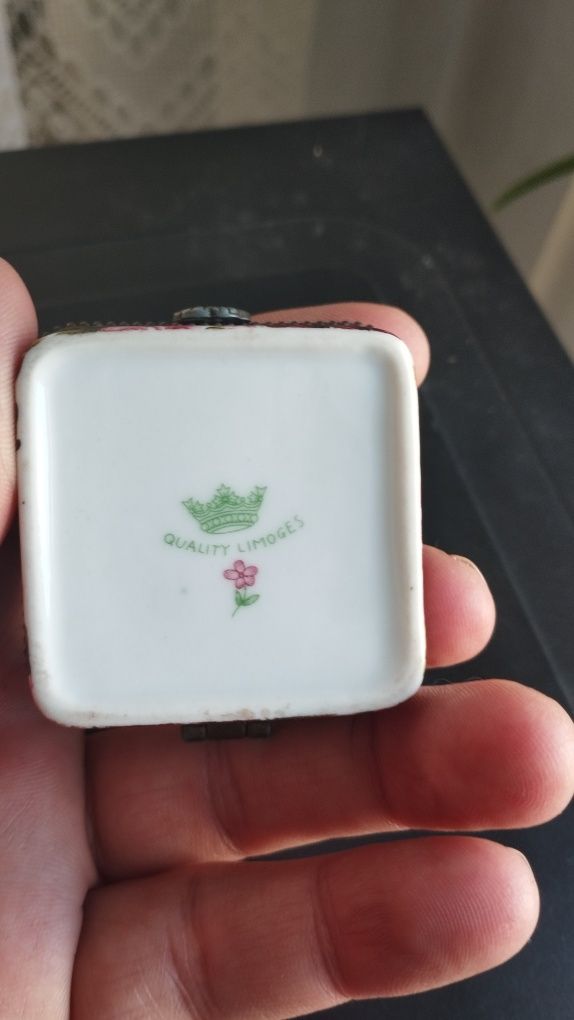 Шкатулка   продам