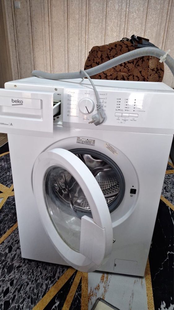 Продам стиральную машинку автомат Beko