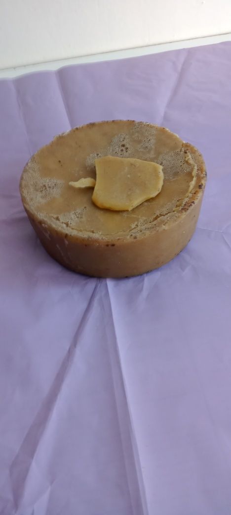Кормушки для пчел,вставная доска ,прополюсованные холстики ,воск