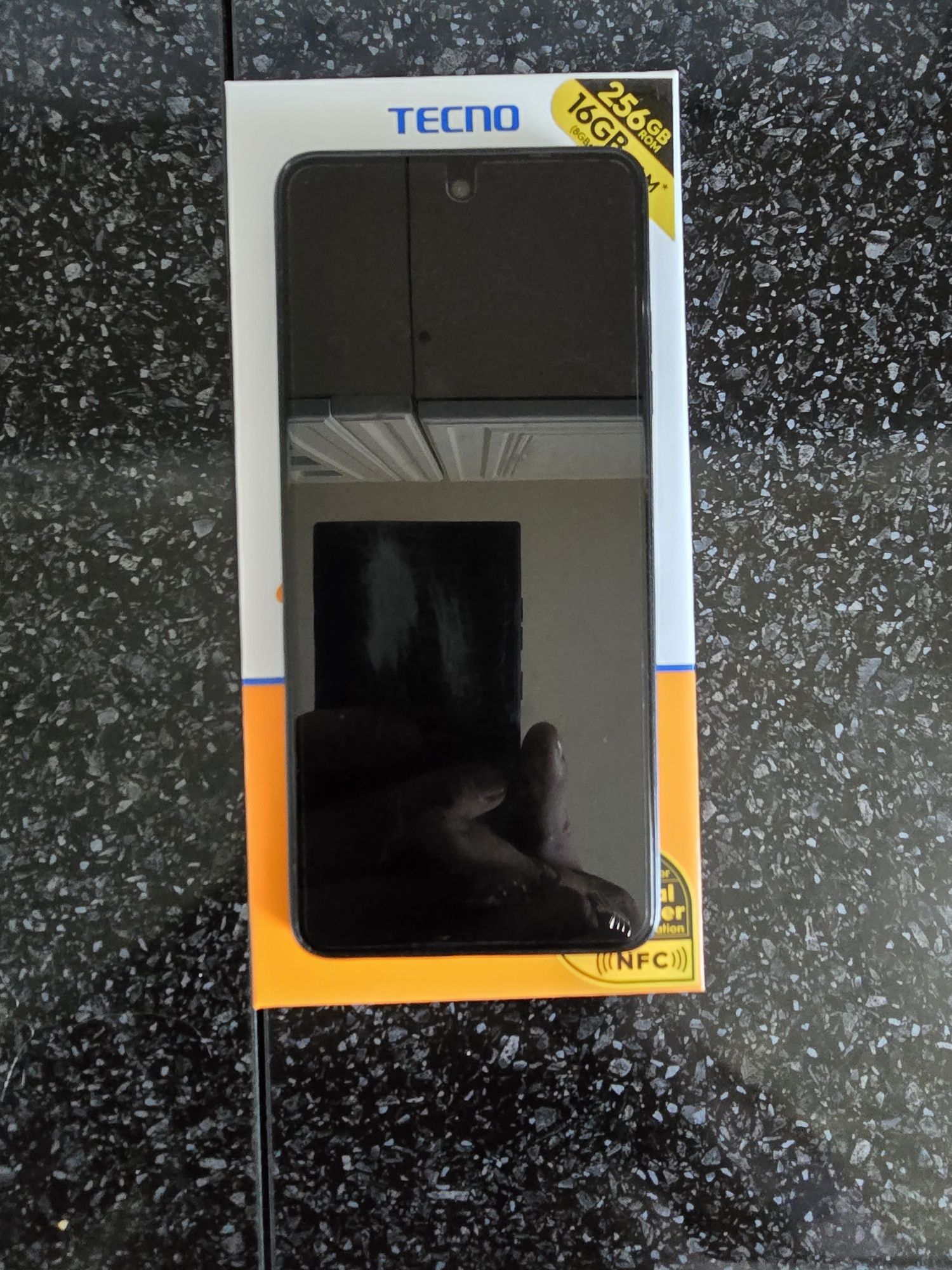 Продам телефон TECNO SPARK