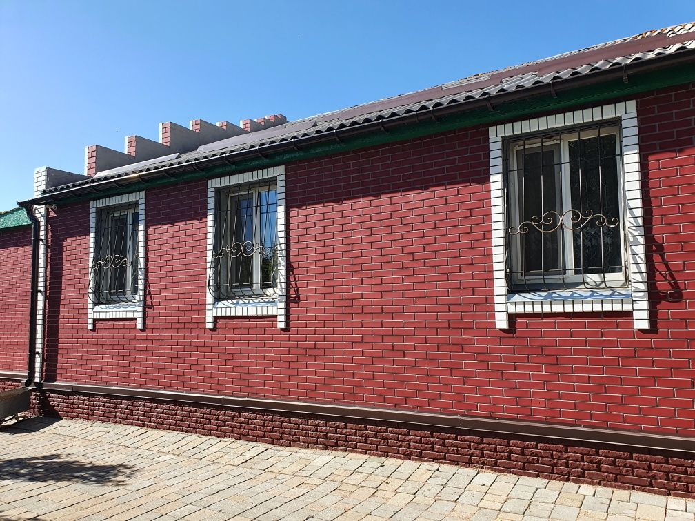 Продам земельный участок с жилым домом на Юго-Востоке правая сторона