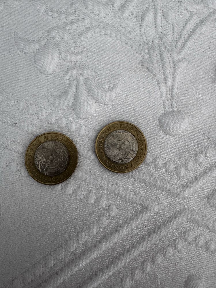 Продаю монеты коллекционные 100 тг