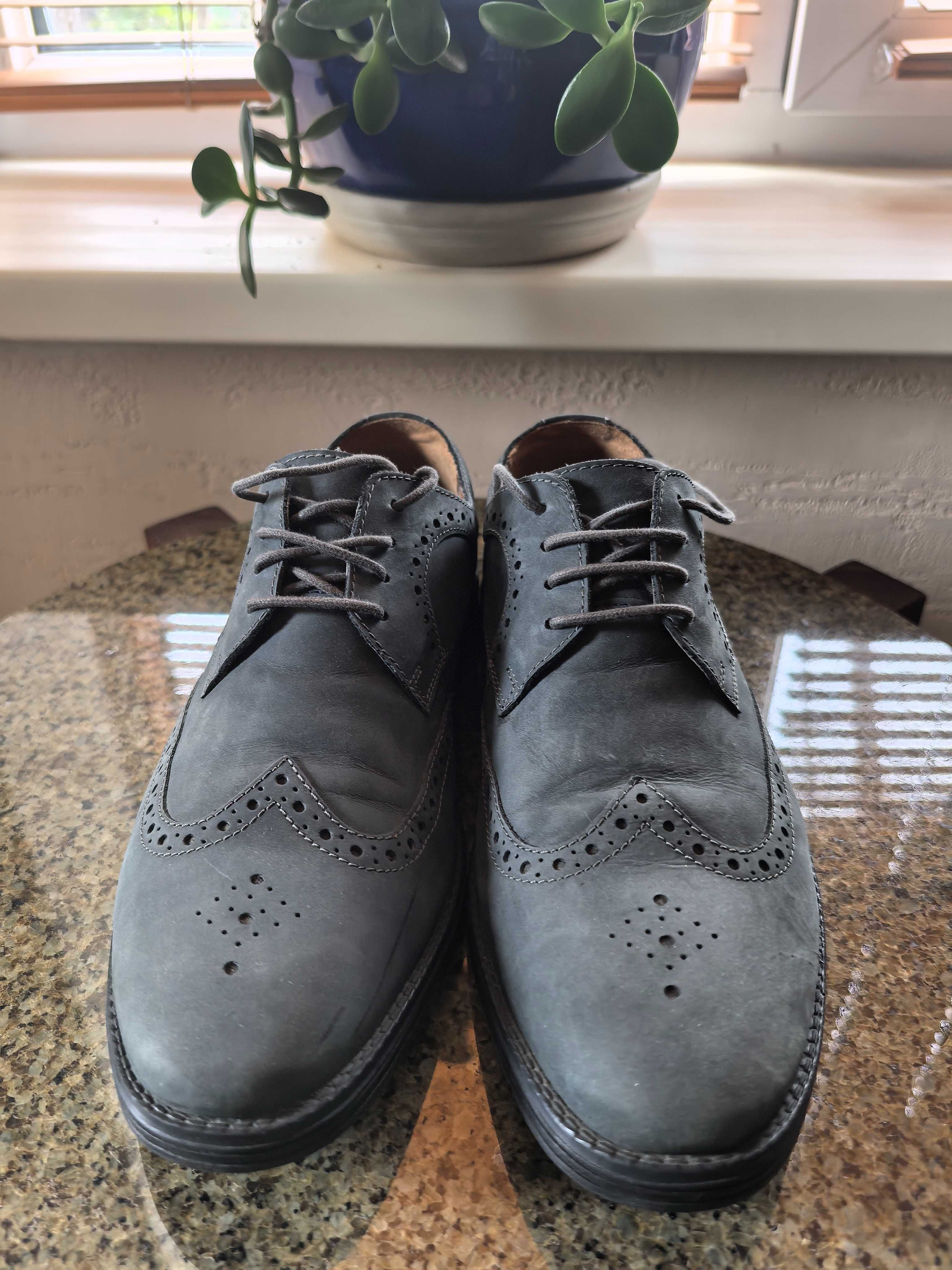 Кожаные туфли Clarks