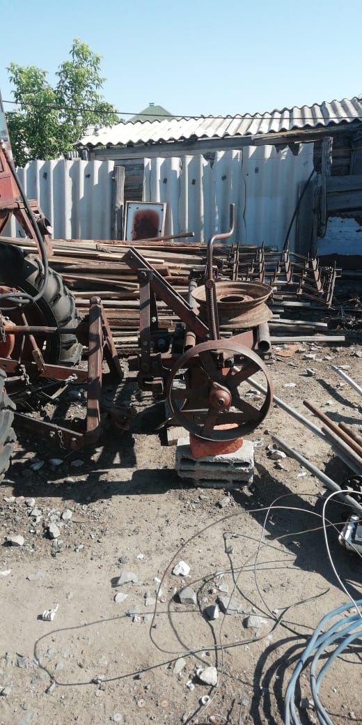 Продам трактор Т-25,