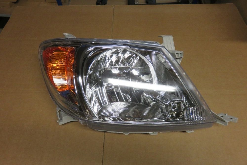 Бампер на Toyota Hilux Хайлюкс 08-11