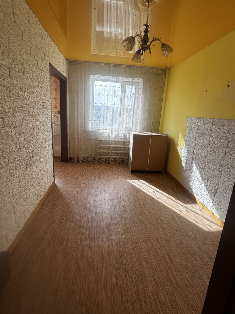 Продам 4 комнатную квартиру
