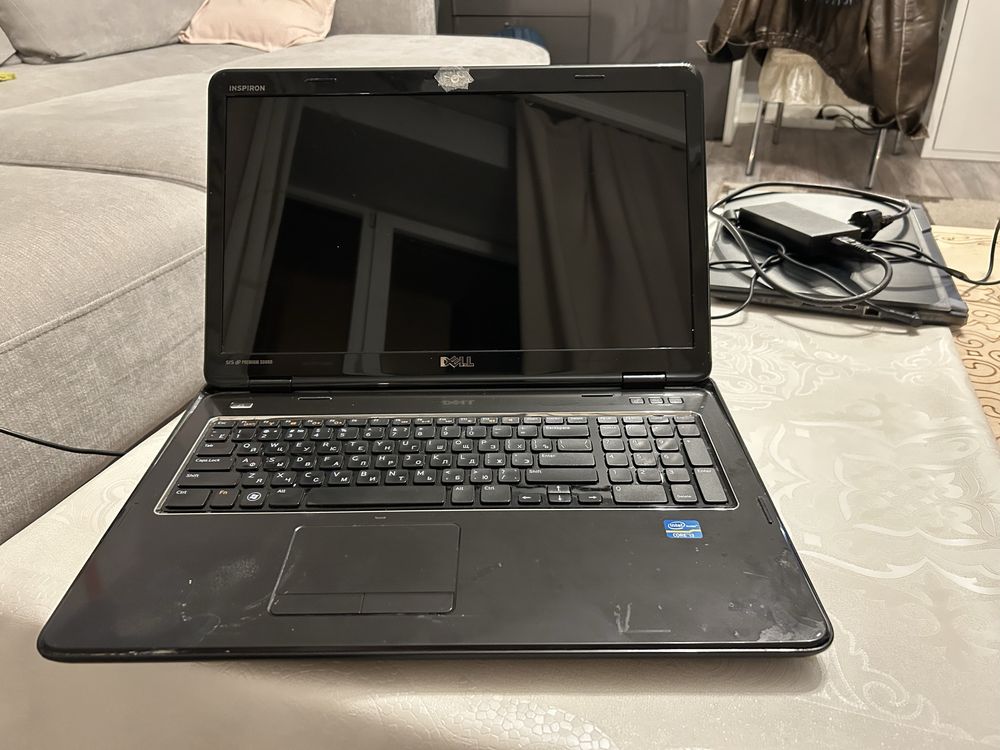 Ноутбук Dell Inspiron