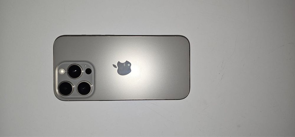 Продам Apple Iphone 15pro
