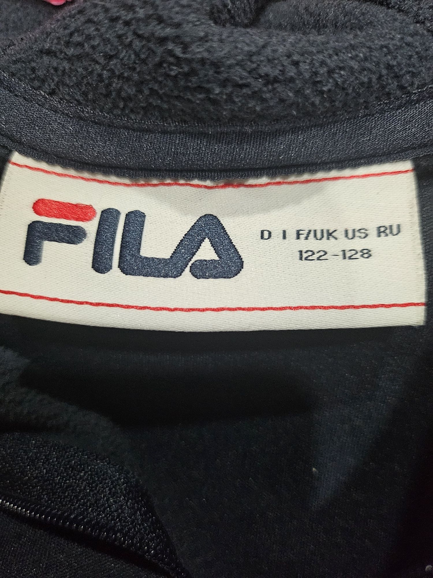 Продам спортивный костюм фирмы Fild