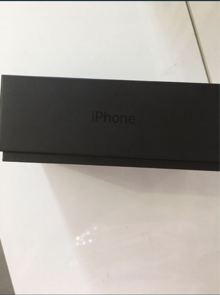 Продам Iphone 7+,128гб,в хорошем состоянии.Всё в комплект входит.
