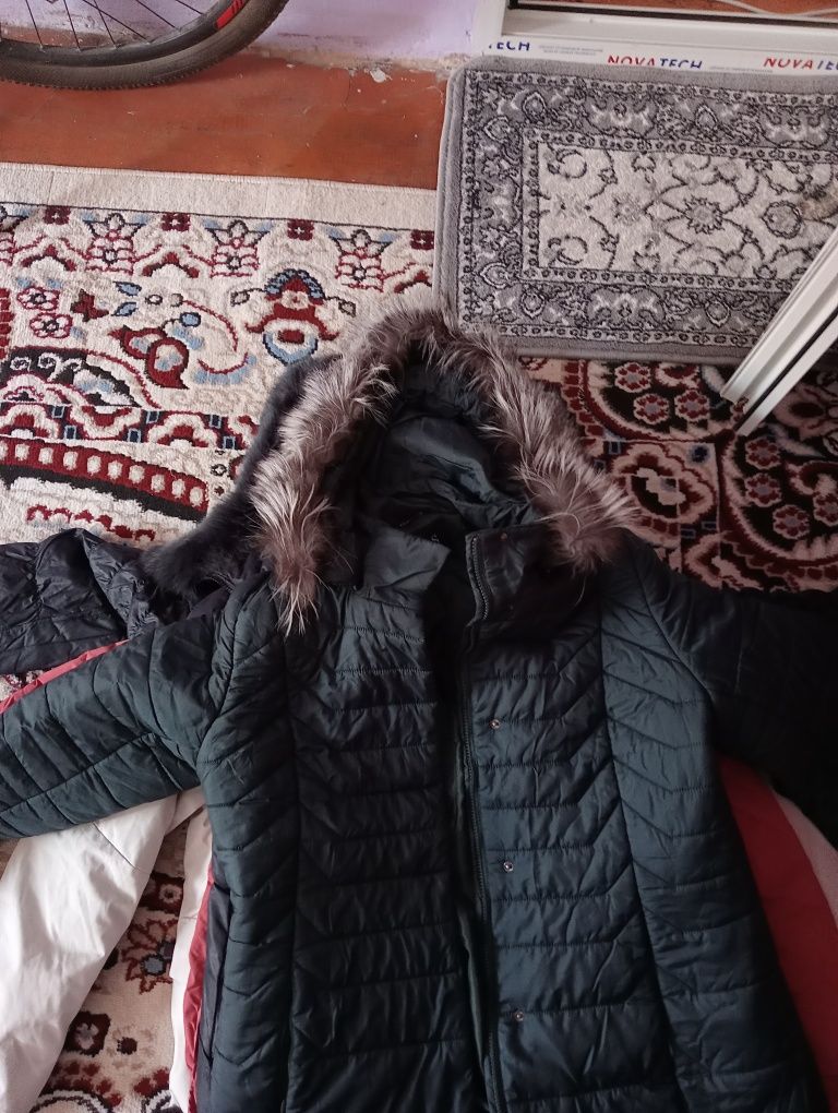 Продам куртки зимние женские и мужские
