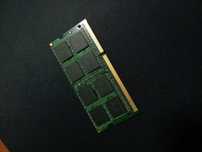 Прадам оперативную память для ноутбука 4гб, DDR3, 1333MHz
Писать в лич