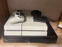 Продам PS4 в хорошем состояние