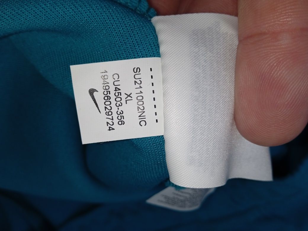 ТОРГА НЕТ !!! шорты Nike tech fleece оригинал. Размер XL