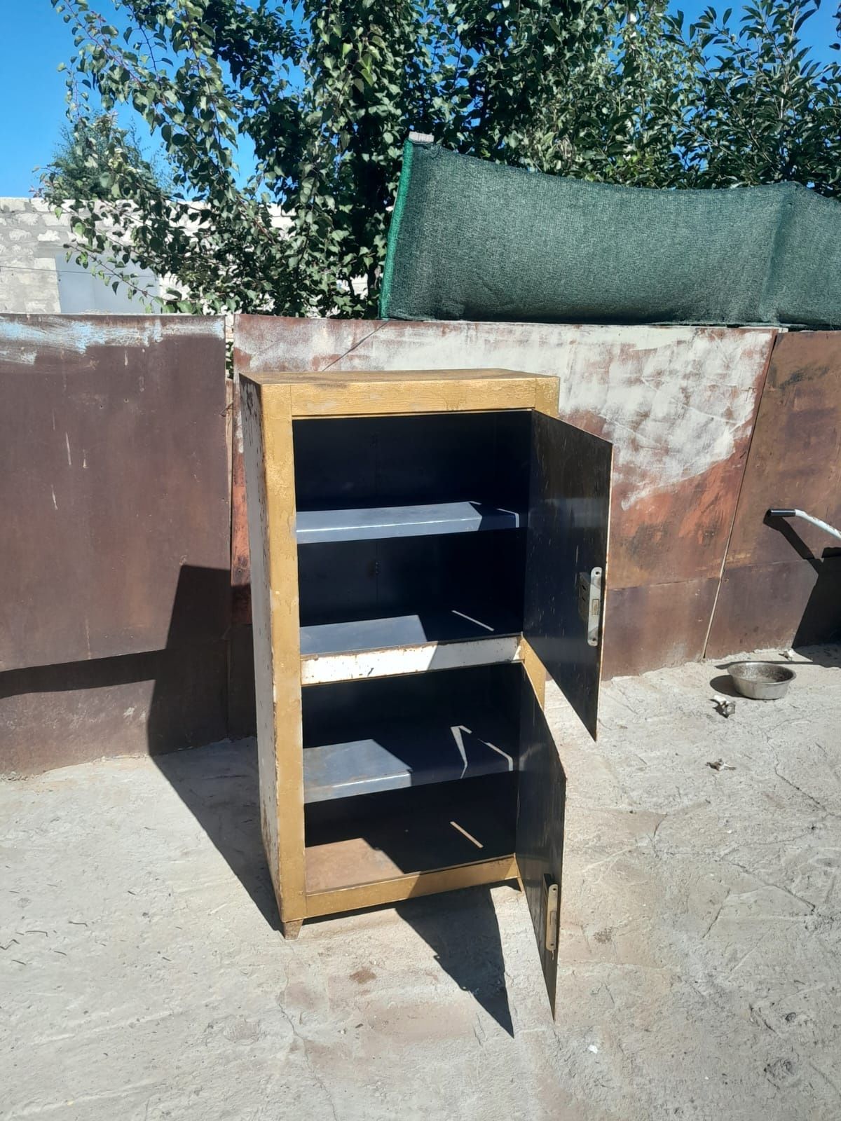 Продам Сейф советский