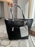 Брендовая сумка от Guess