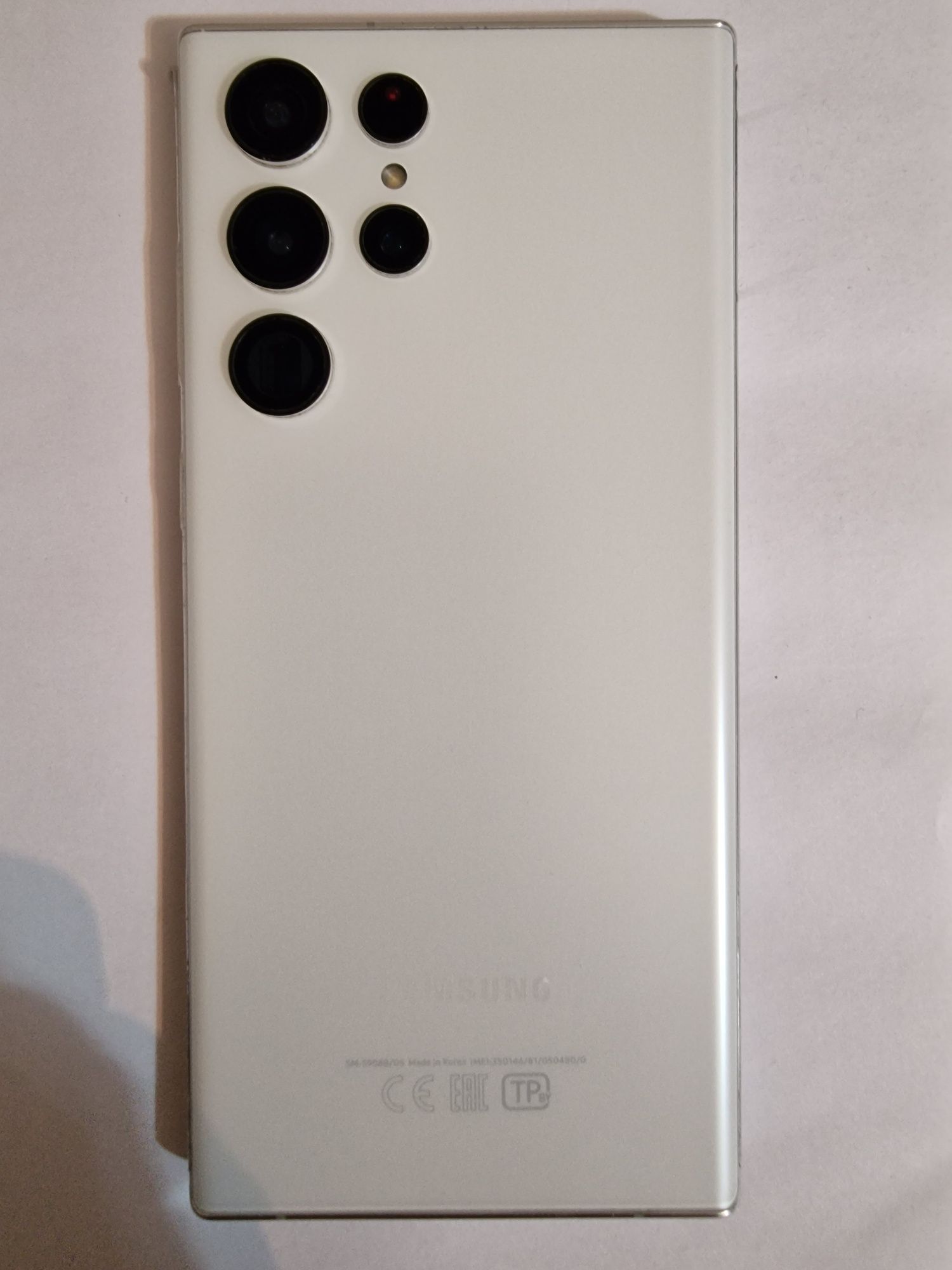 Продаю телефон Samsung s 22 ultra 512 gb