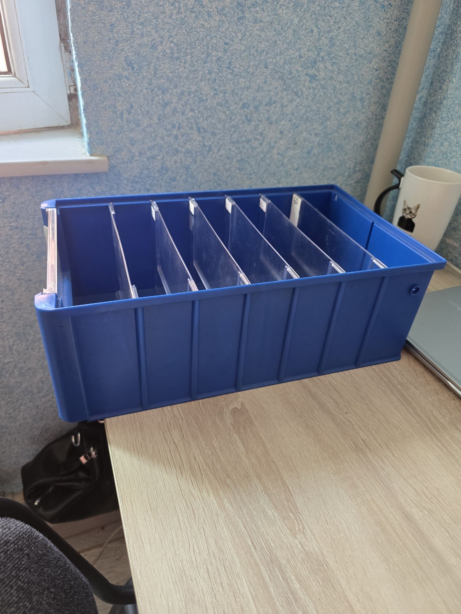 Продам контейнеры с отсеками