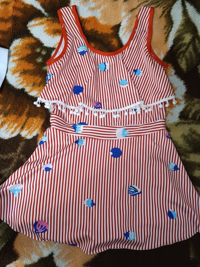 Продам купальники