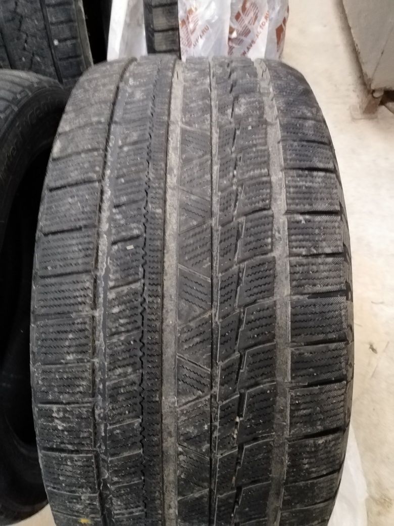 Продам резину на 18,275,40 и 18,245,45 и 18,275,45