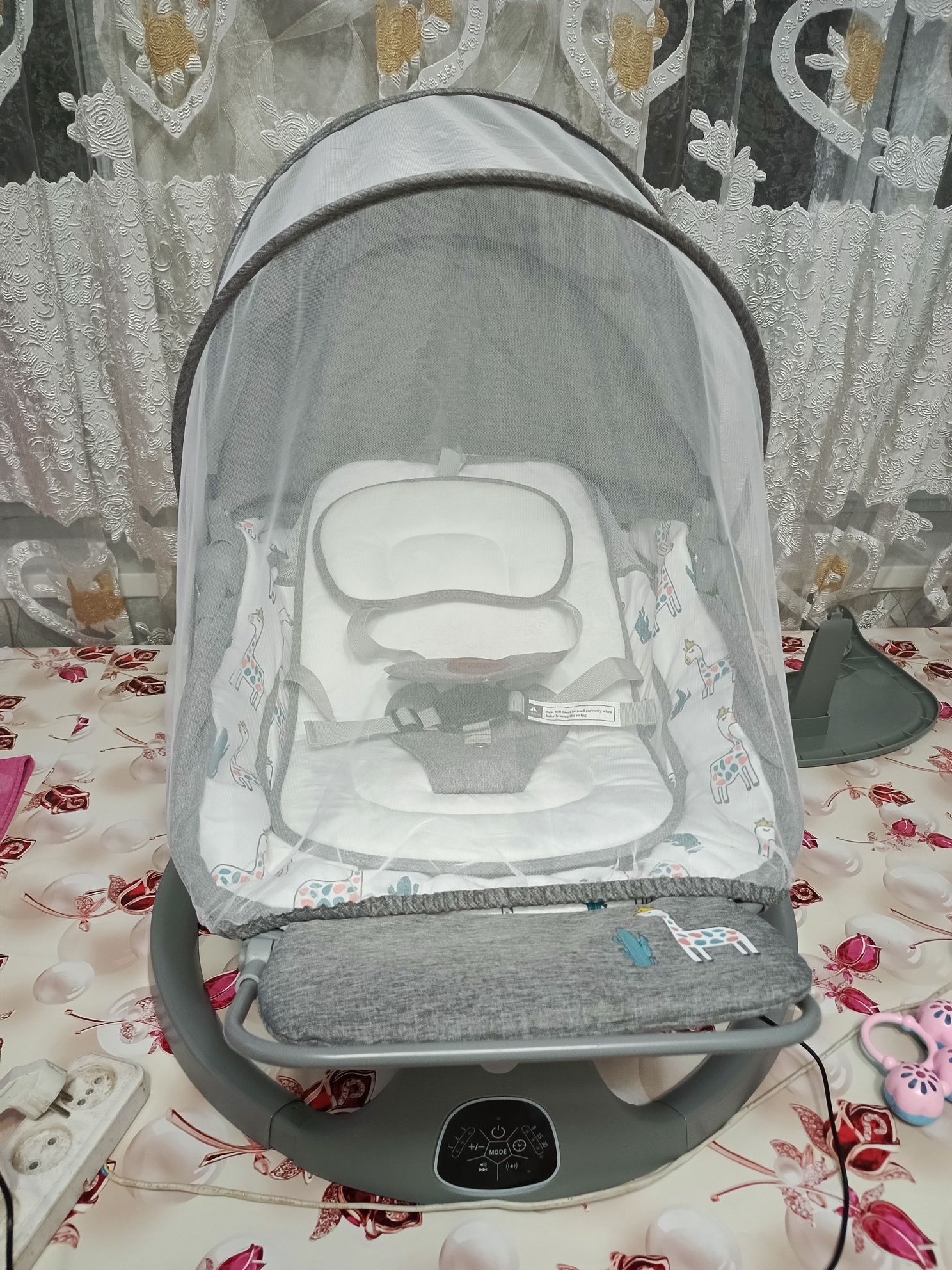 Продам шезлонг детский