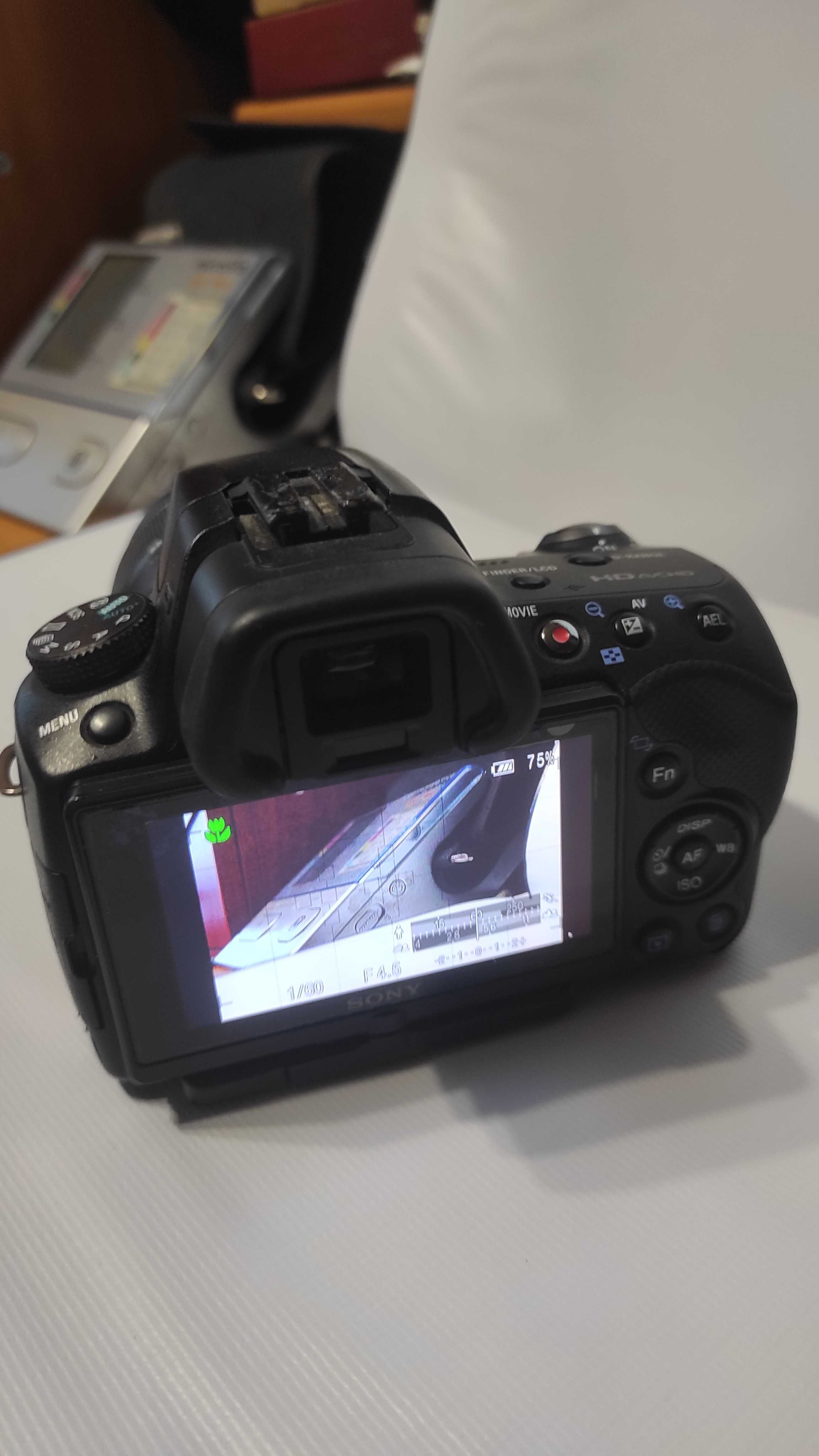 Продам Sony SLT A55.