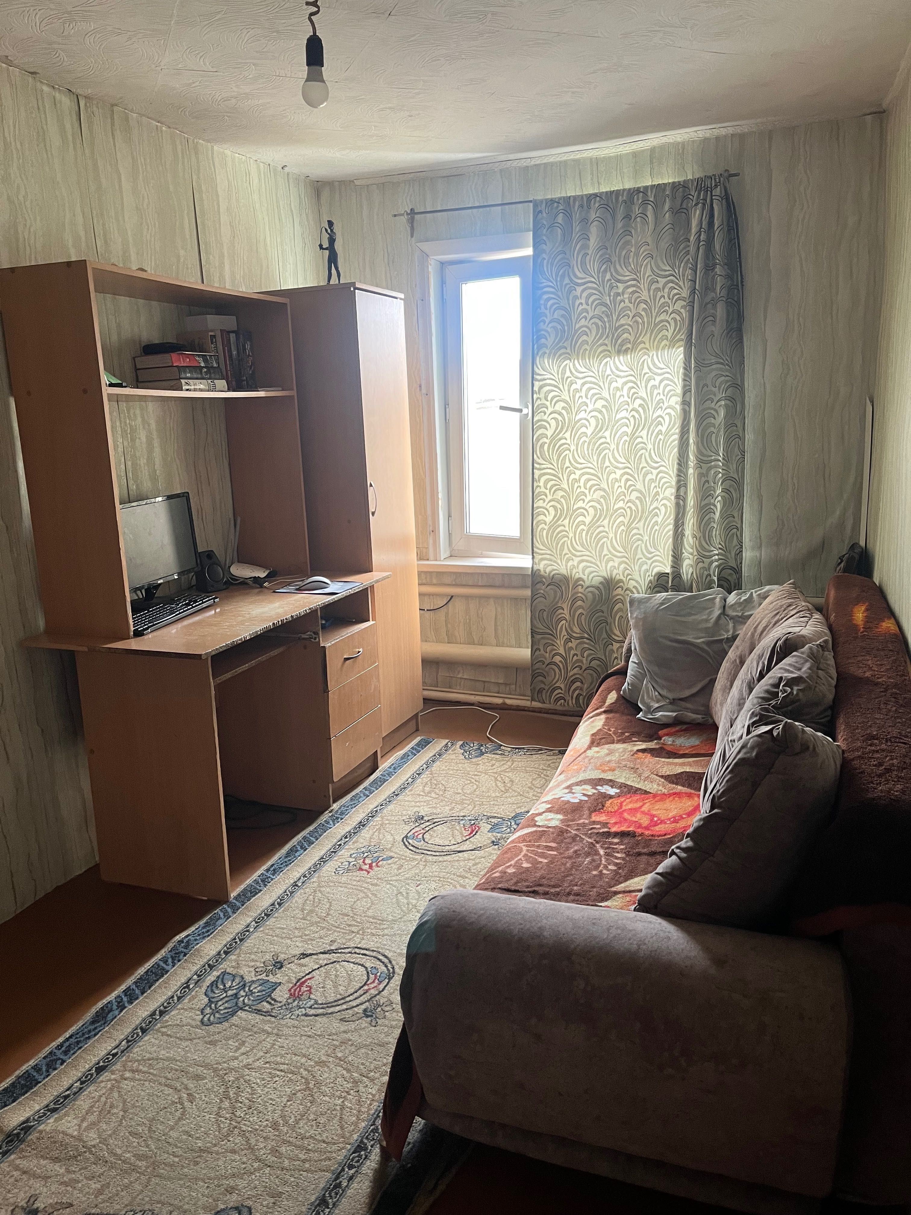 Продам частный четырехкомнатной дом