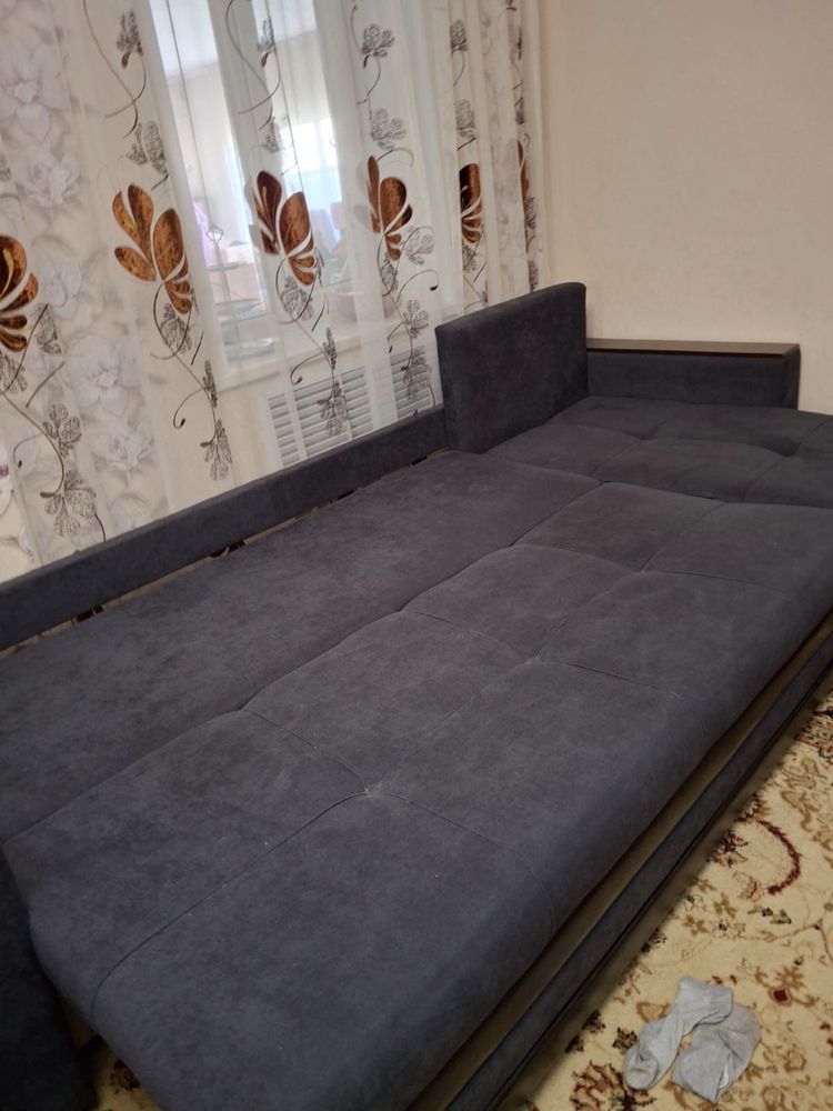 Продам угловой диван а отличном состянии