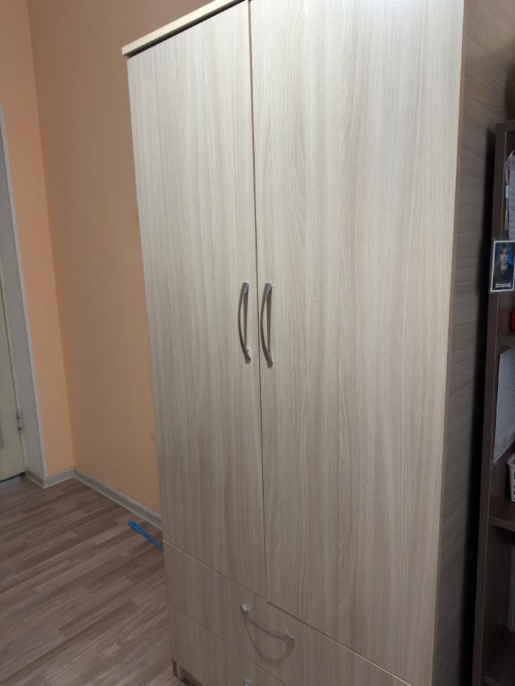 Шкаф и кровать отличного качество