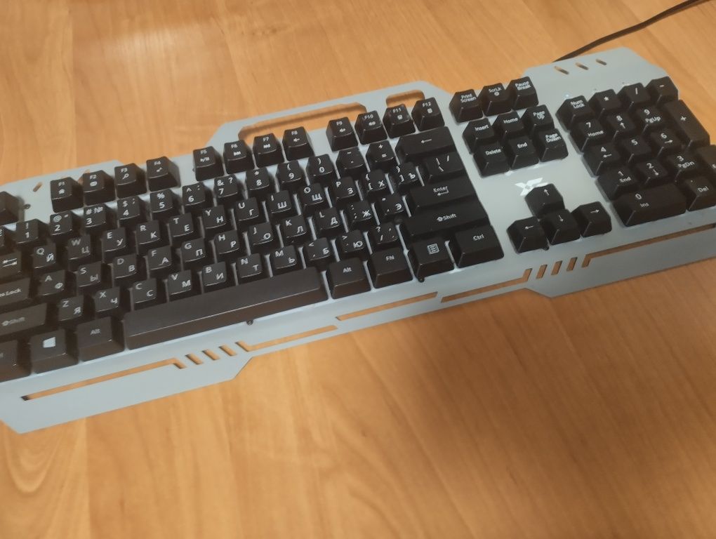 Клавиатура X - GAME Wizard.
