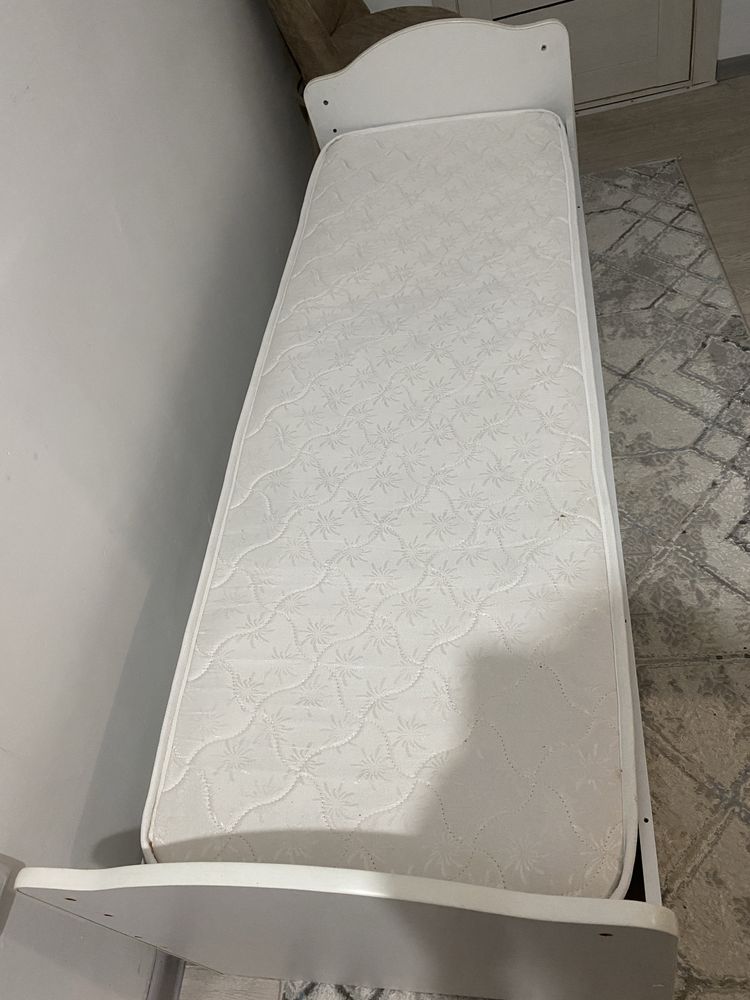 Продам детскую кровать