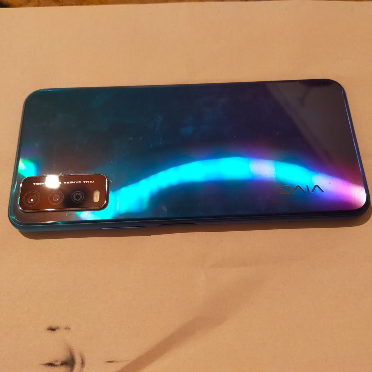 Vivo Y12s 32 Гб  минус жок