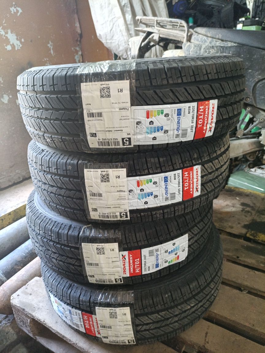 Roadx RX Quest H/T01 225/70 R16 103T
