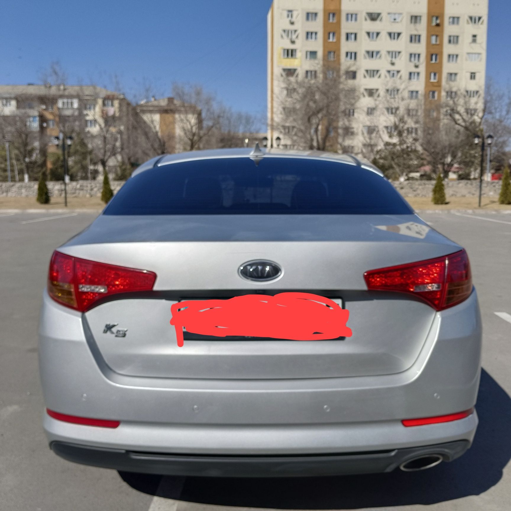 Продам кия к5 машина
