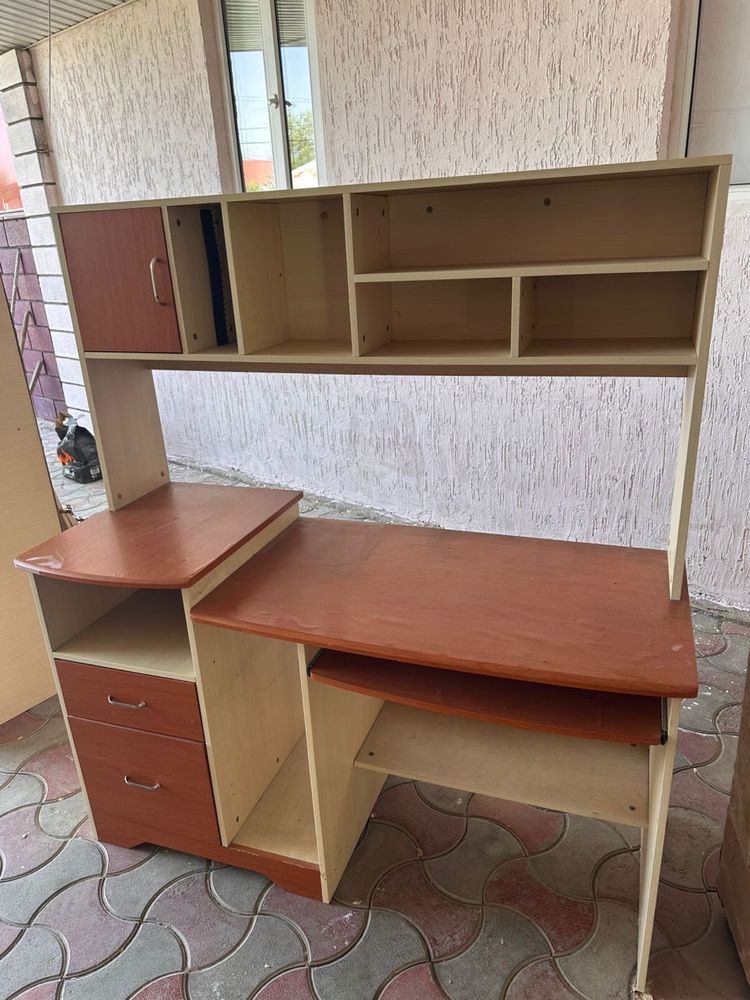 Компьютерный стол
