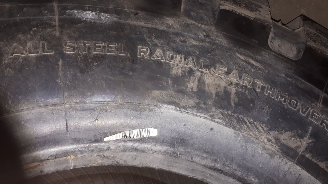 17.5R25 карьерные 4 шт