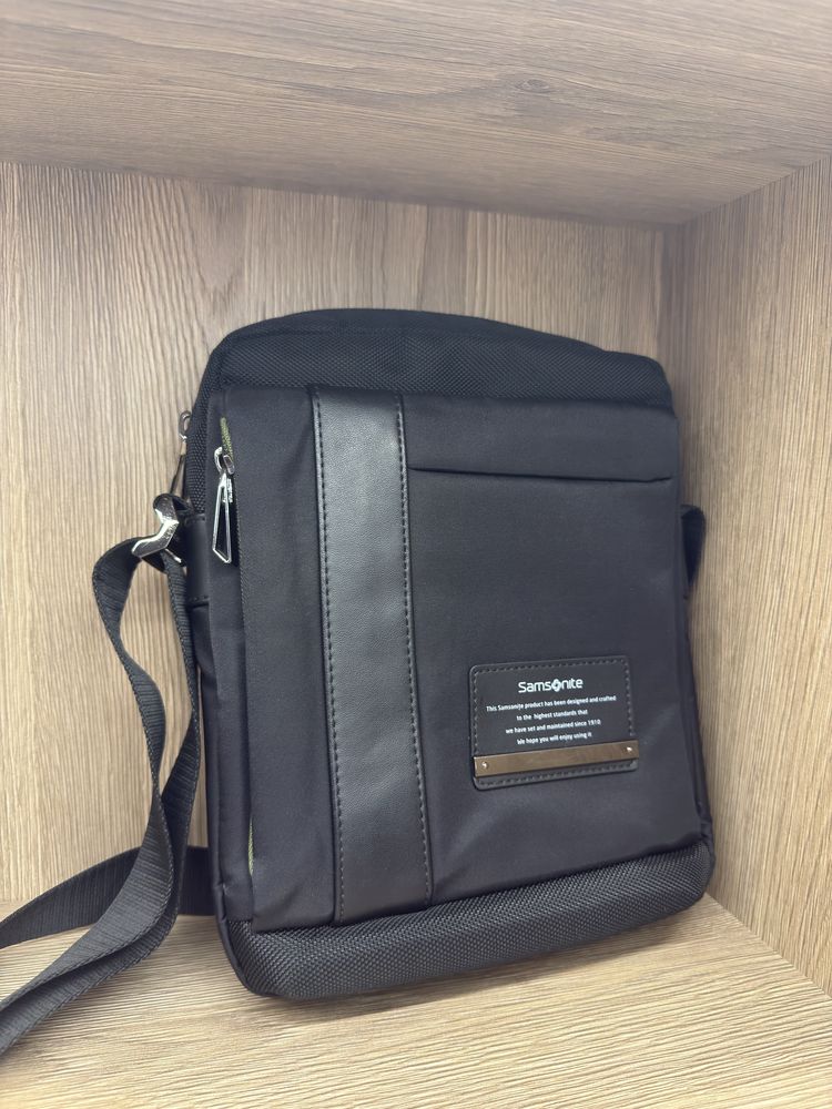 Сумка Samsonite, и бананка. Сумка для ноутбука NEONOMAD