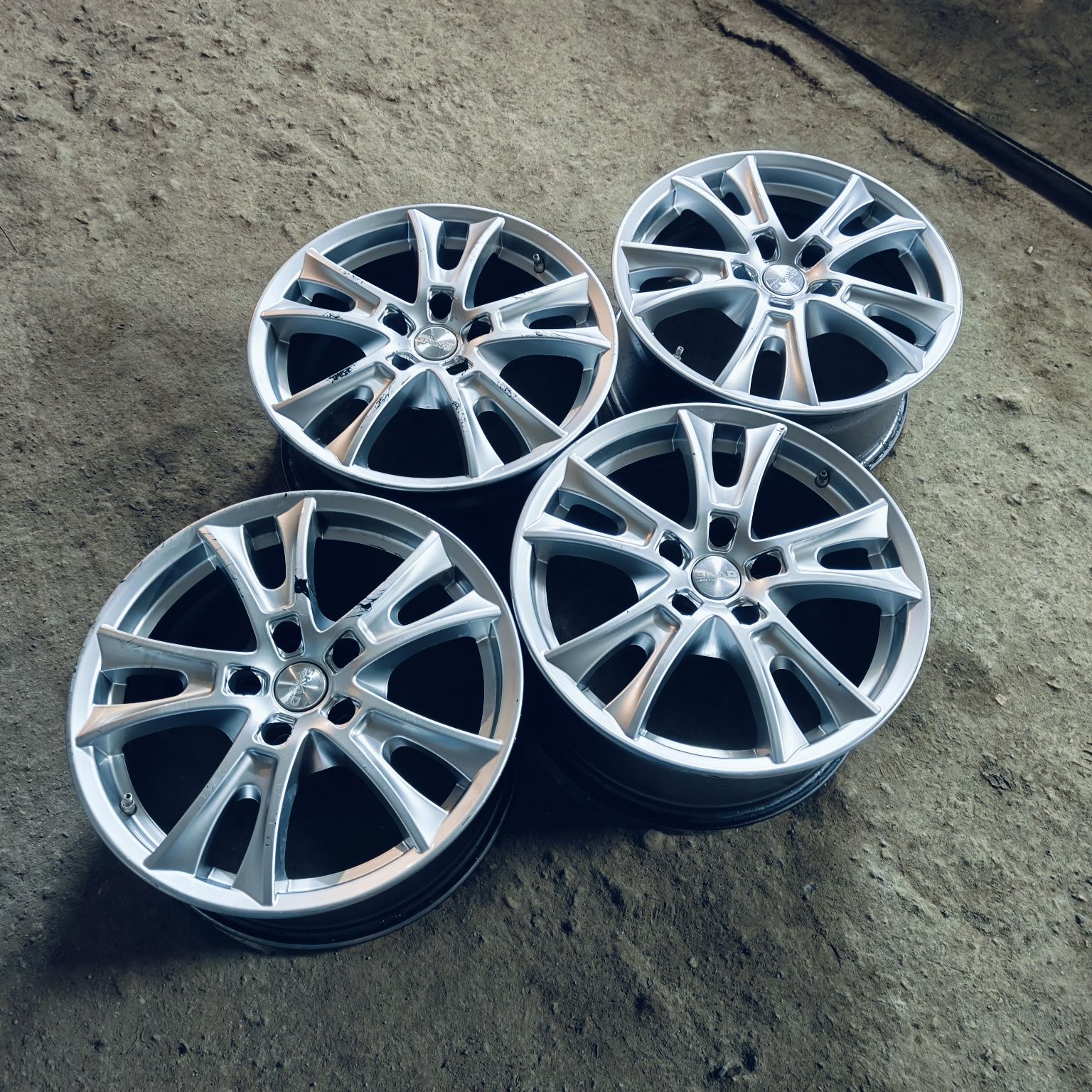 R17 PCD 5* 114,3 Комплект легкосплавных дисков