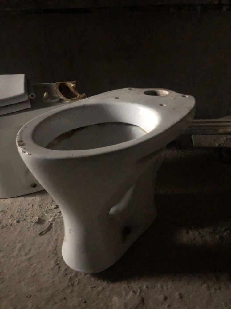 Унитаз для ремонта