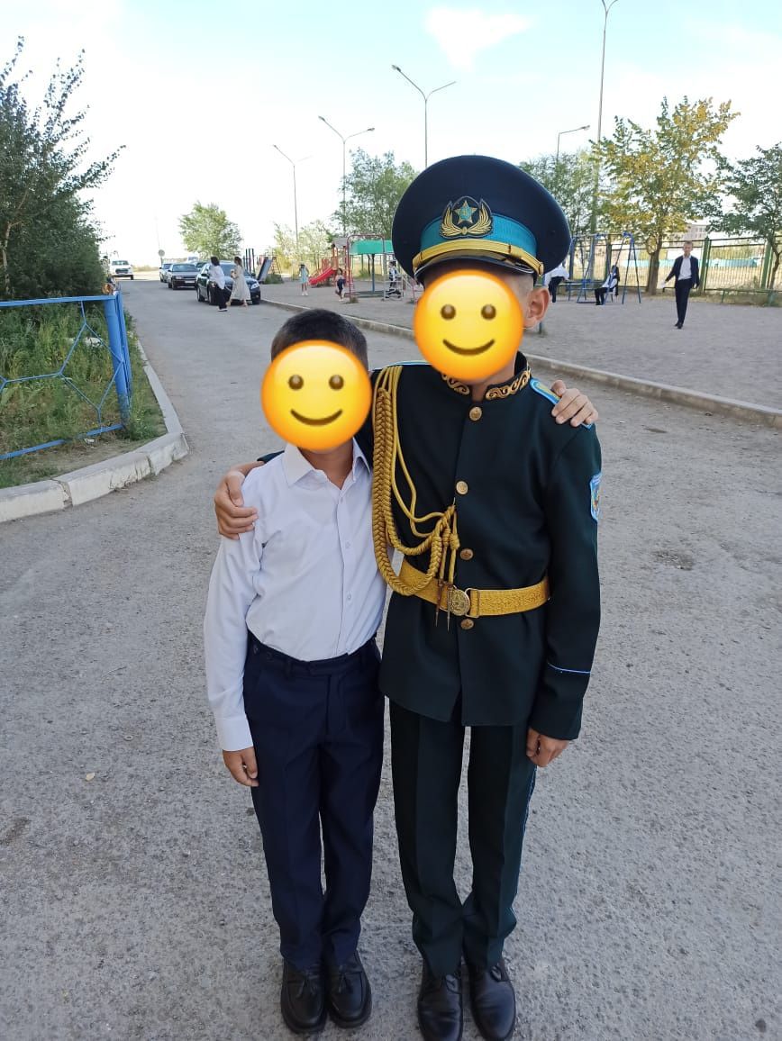 Парадная кадетская форма, жас сарбаз