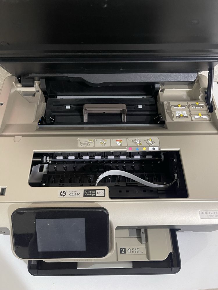 HP 6525 принтер в хорошем состояний,без картриджа